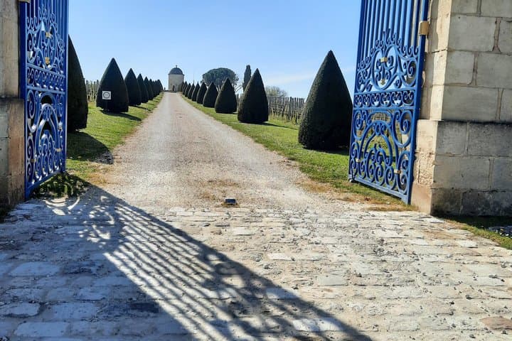 Private Wine Lovers - Super St Emilion - behind the scenes visits top chateaux and medieval town