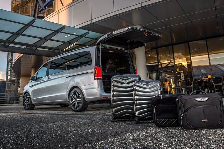 Paris Private Departure Transfer: Hotel to Train Station