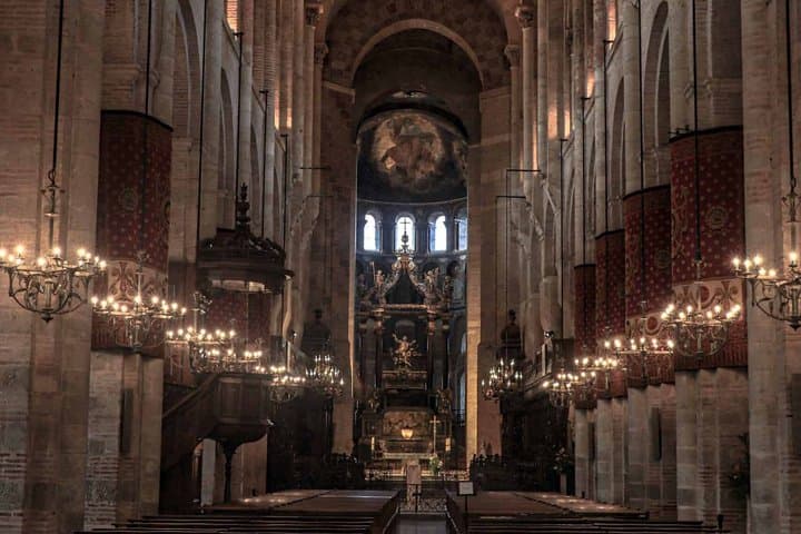 Toulouse: Private Walking Tour of Power, Religion & Trade