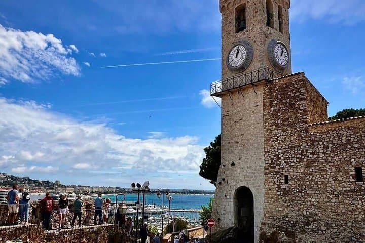 Private Walking Tour of Cannes with Explore Old Town and Market
