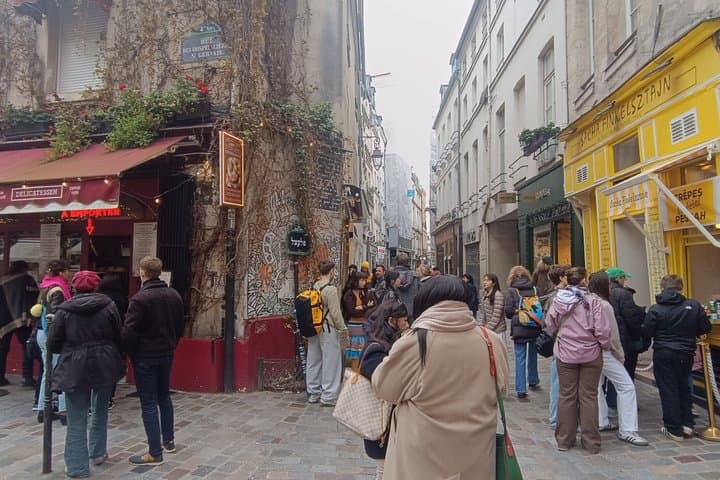 Historic Le Marais Walk and Local Gastronomy Tasting