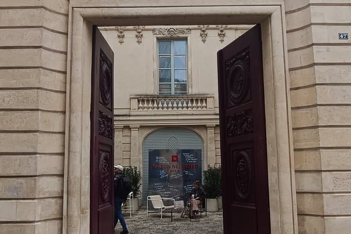 Historic Le Marais Walk and Local Gastronomy Tasting