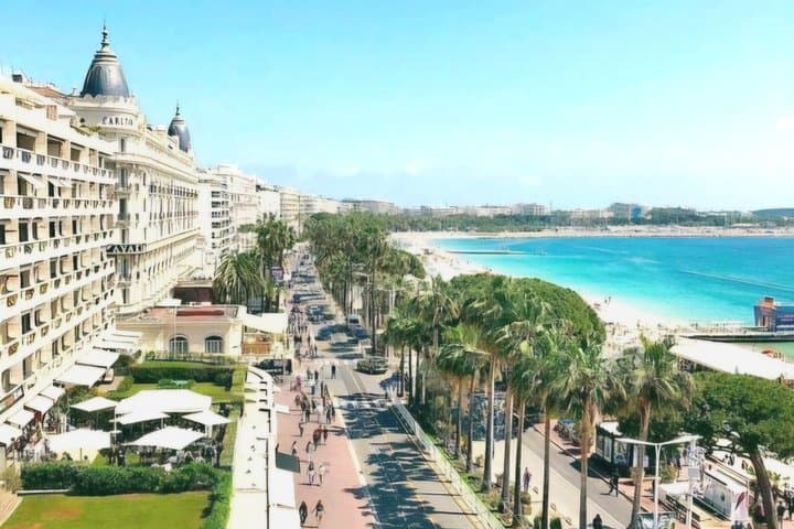 Van Luxury Antibes Tour - St paul Vence + Fondation Maegh - Cannes
