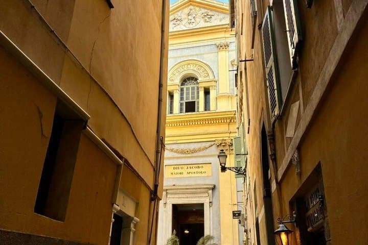 Nice: Old Town Guided Walk Through History and Markets