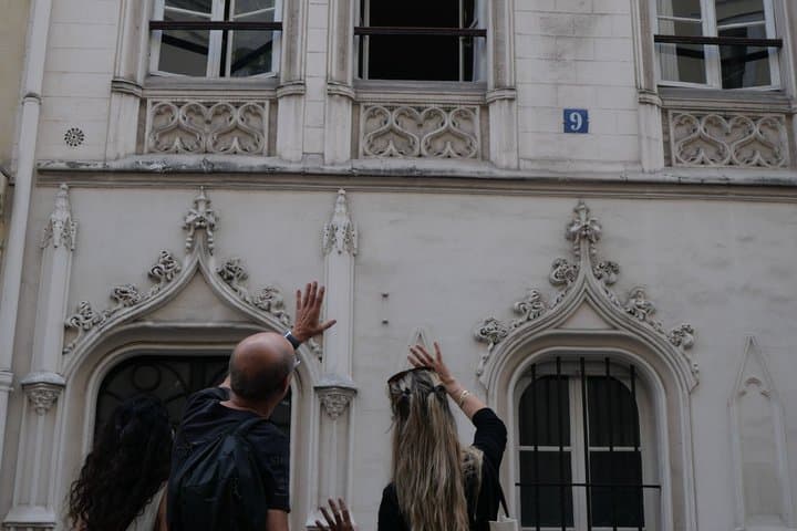 Paris: Erotic and Cultural Private Tour