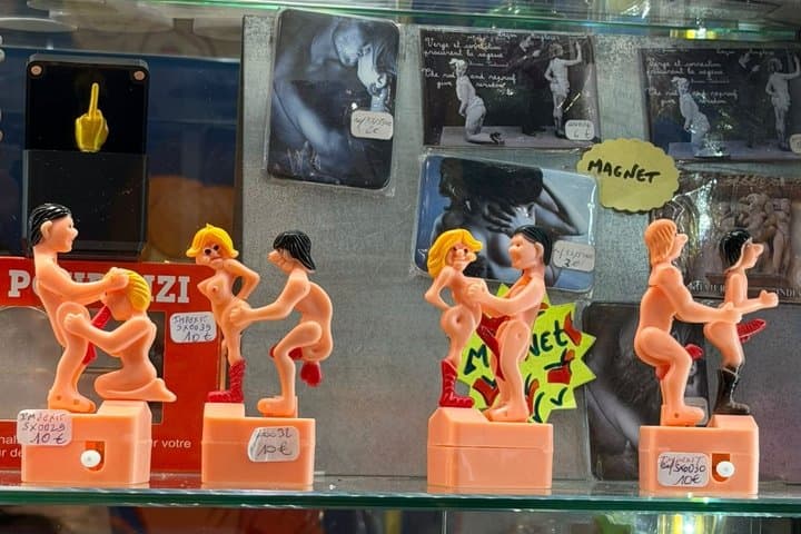 Paris: Erotic and Cultural Private Tour