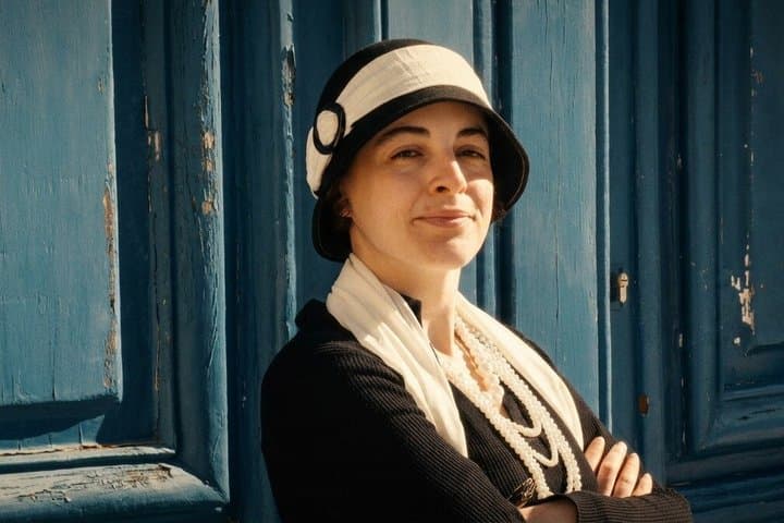 The Secrets of Coco Chanel : Unraveling the Fashion Icon
