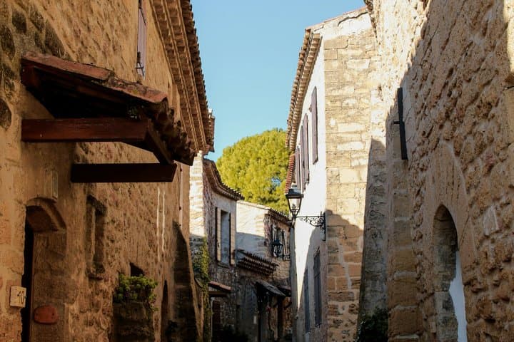 Èze Walking Tour of Medieval Village and Exotic Garden from Nice