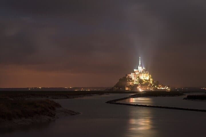 Paris to Mont Saint Michel Private Group Daytrip