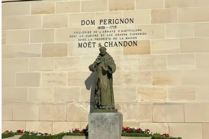 Champagne Cellars Tour and Tastings with Sommelier in Strasbourg