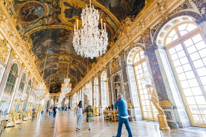From Paris: Versailles Palace Private Guided Tour with Transfer