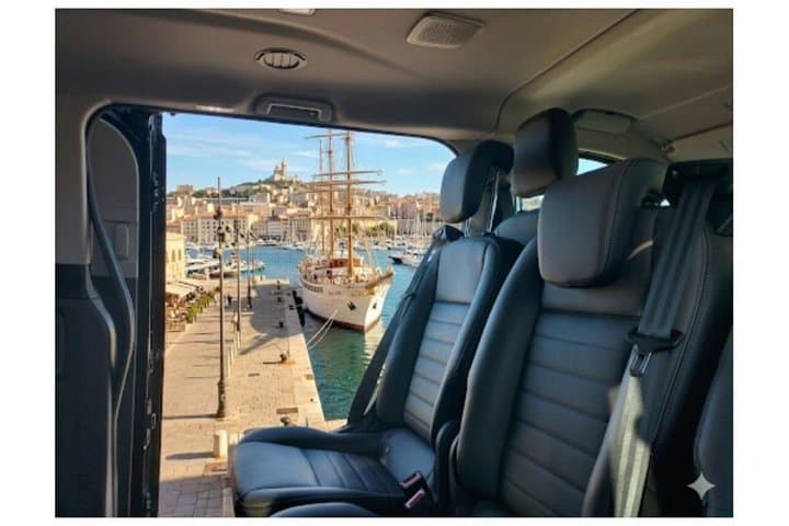 Roundtrip Transfers Port Marseille to Aix en Provence