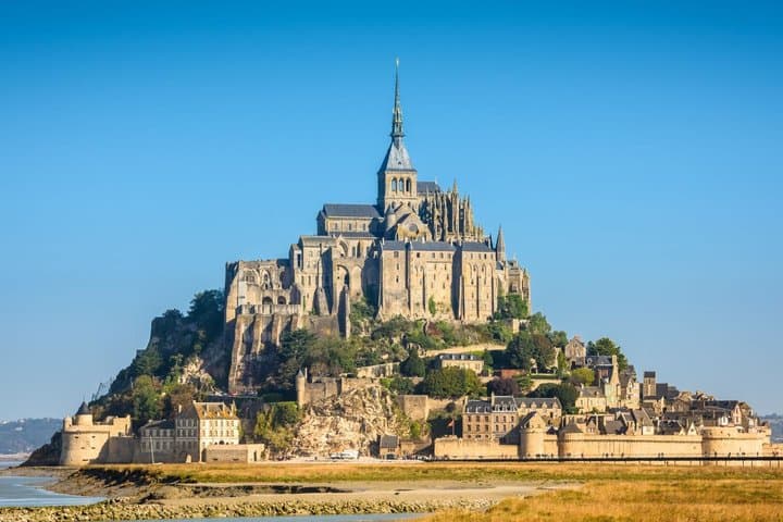 Honfleur Shore Excursion: Private Day Trip to Mont-Saint-Michel