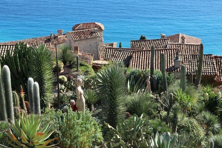 Private Full Day Riviera Tour Eze Monaco and Menton