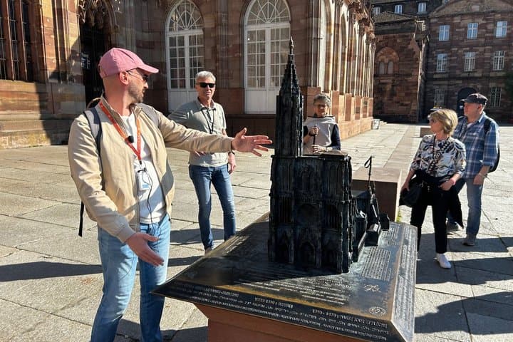 Guided Walking Tour in Strasbourg between History and Curiosities