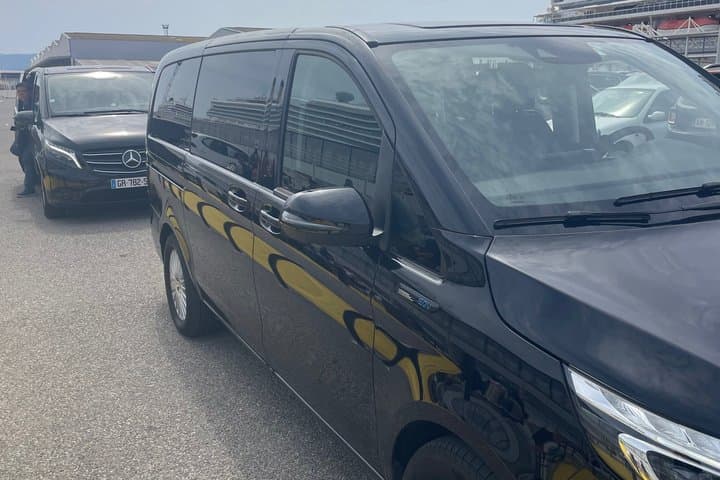 Private van transfer from Marseille airport to Saint-Tropez.