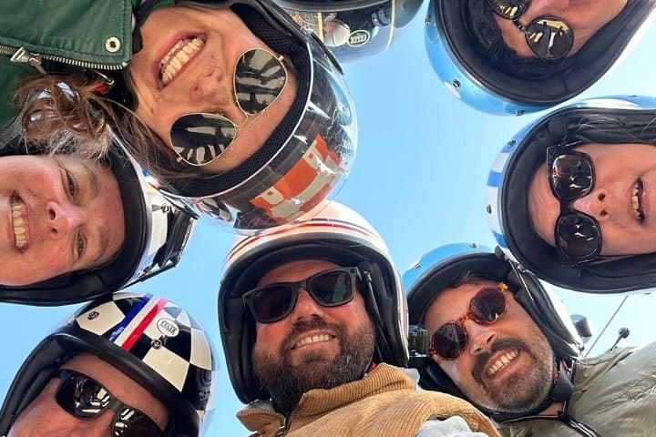 From Aix-en-Provence: 2-Hour Wine & Scenery Sidecar Tour