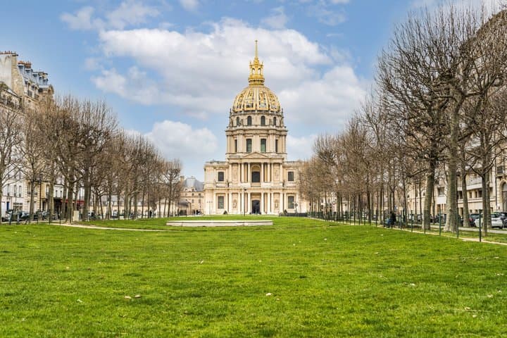 Paris Les Invalides and Napoleon Tomb Guided Tour