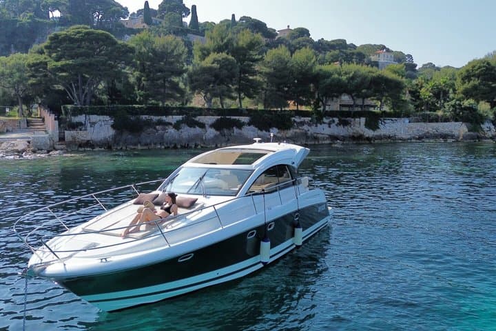 Prestige 38 Yacht Cruise on the French Riviera