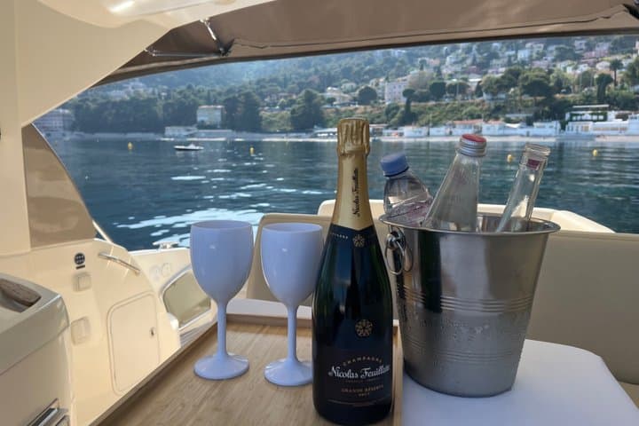 Nude cruise experience French Riviera