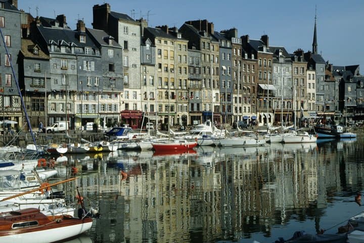 Private D Day Tour in Normandy from Paris with driver
