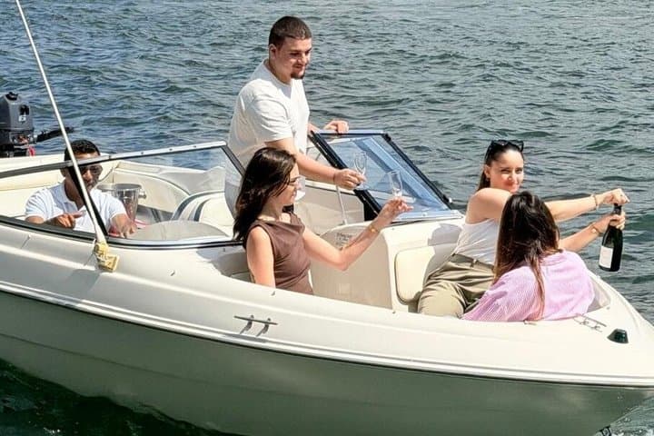 Private cruise on the Seine