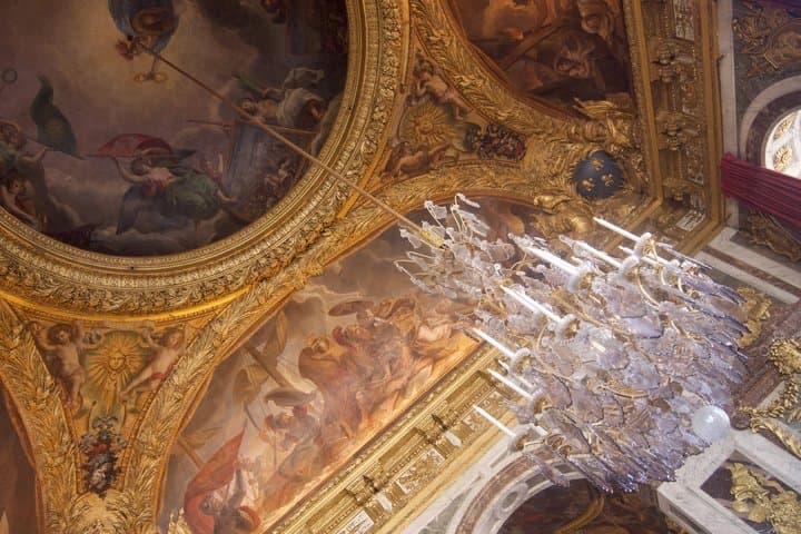 Versailles Full-Day Tour with the Estate of Marie-Antoinette