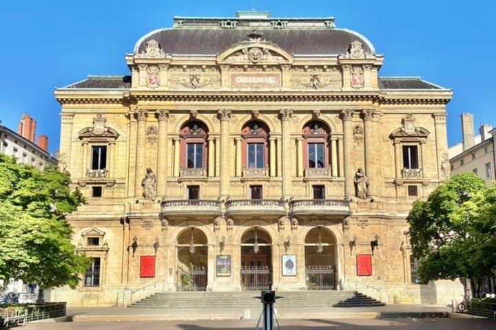 Lyon: Hidden Traboules and Old Town Private Walking Tour