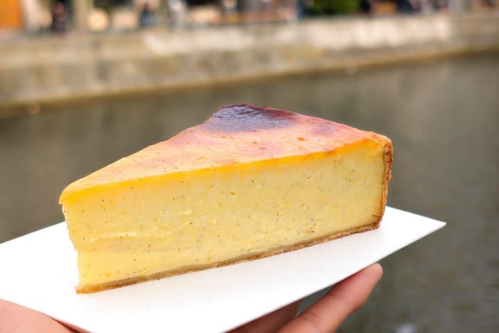 Taste Soufflés and Local Delights: Self Guided Food Tour in Paris