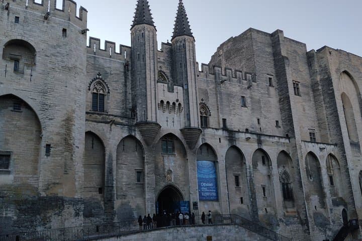 Immersion in the Heart of Avignon Secret of the Popes and Friendliness