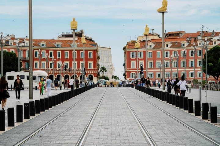 Tipsy in Nice: Old Town Secrets & Sunset Beach Apéro Delivery