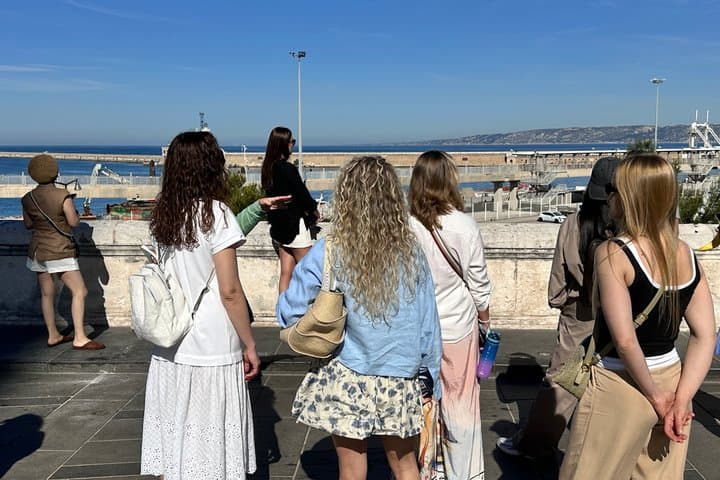 Marseille Street Food and Guided Sightseeing Walk