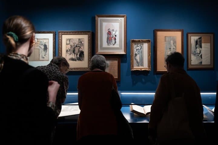 Paris Montmartre Museum Ticket and District Guided Tour