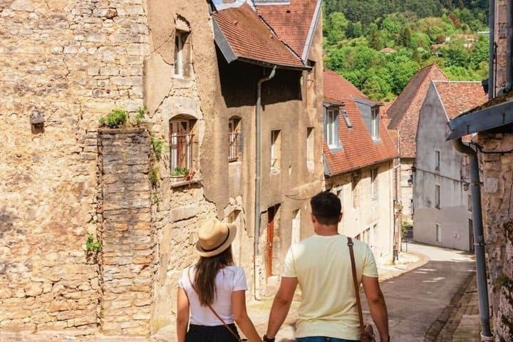 Hello Besançon: Private 2-Hour Intro City Walk with Local Guide
