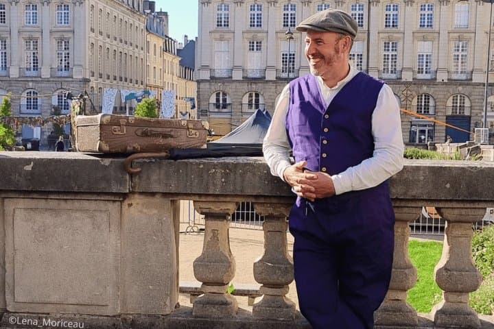 Unusual guided tour of Rennes immersed in 1944