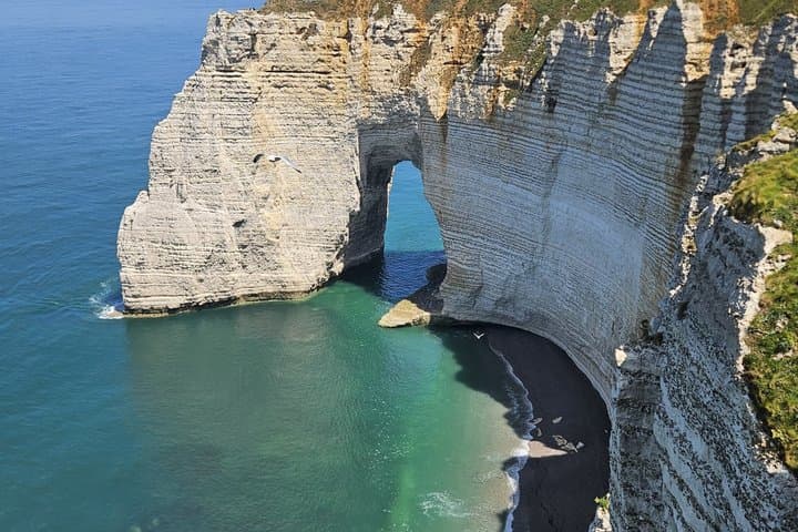 Etretat and Rouen Private Day Trip from Paris with Photos Drone