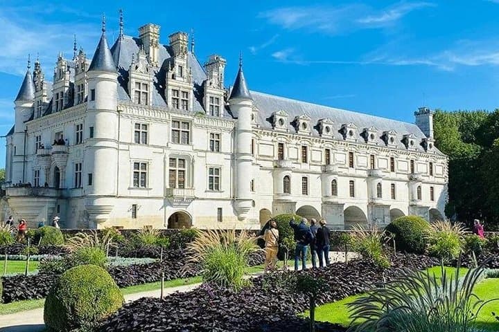 Private Chauffeur Service from Paris to Loire Valley Castles