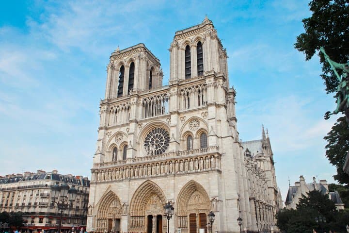 Paris On Your Own from Le Havre Port with Round Trip Bus Transfer