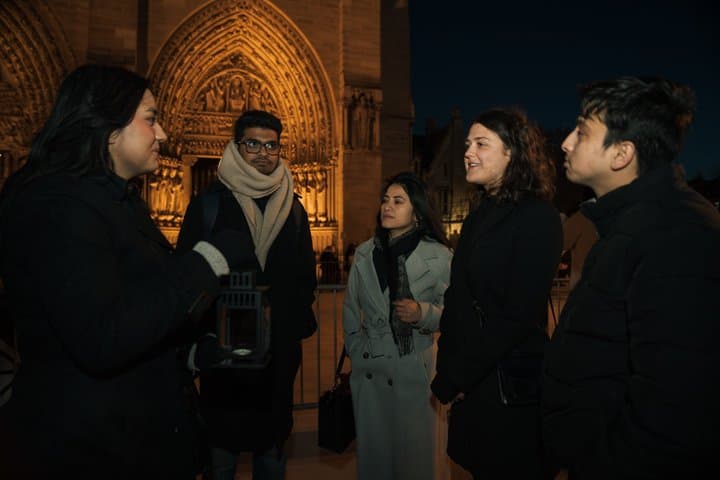 Paris Private Evening Tour Ghosts Vampires and Dark Legends