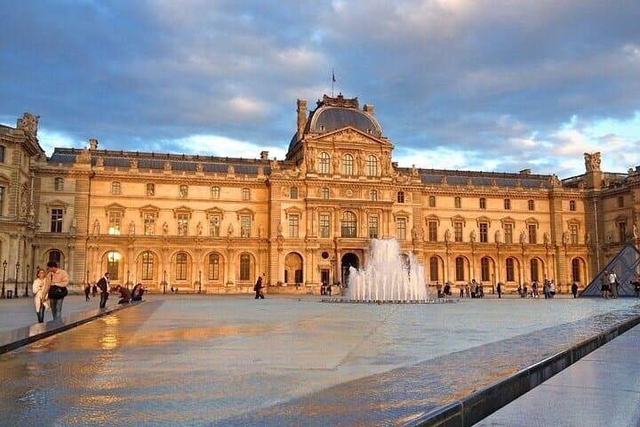 Le Havre to Paris with Boat Cruise & Lunch for First Time Visitor