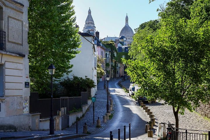 Parisian Gastronomy and Culture: Montmartre Food Walking Tour