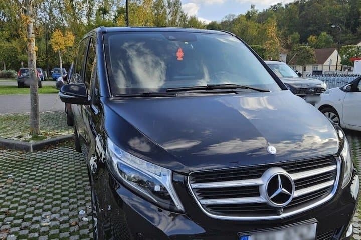 Paris CDG Airport to and from Paris City and Disneyland Transfer
