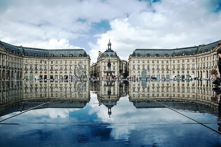 Bordeaux Slave Trade Tour and Garonne River Cruise
