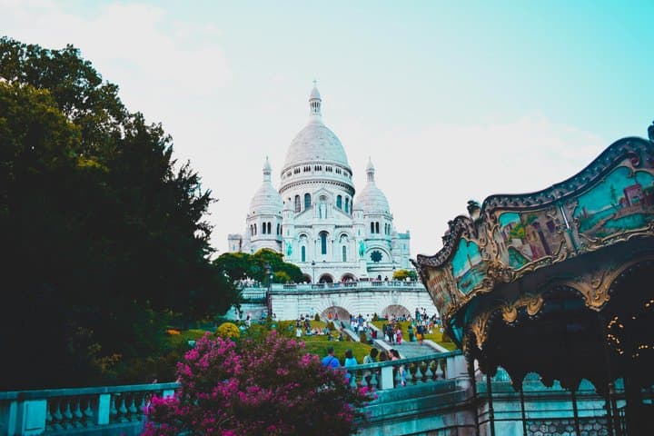 Paris Montmartre Walking Tour Sacré-Cœur, Artists and Hidden Gems