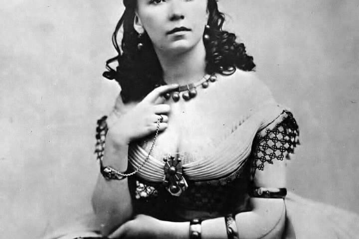 Secret World of Parisian Courtesans Walking Tour
