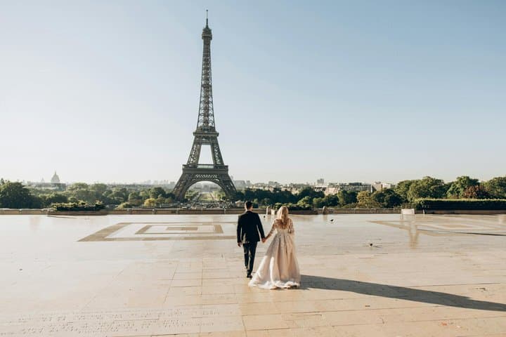 Eiffel Tower Tour with Summit Access & French Pastries (Climbing)