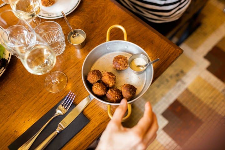Paris: Le Marais Private Guided Food Tour with 10 French Tastings