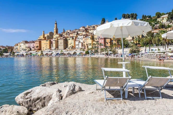 Hello Menton: Private 2-Hour Intro City Walk with Local Guide
