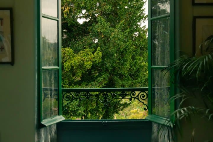 Private Luxury Giverny and Monet Gardens Experience from Paris