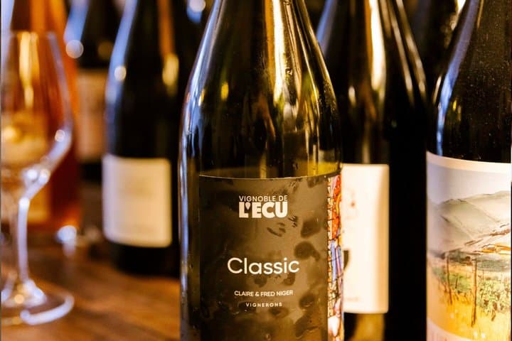 Paris Wine Bar Therapy Tour